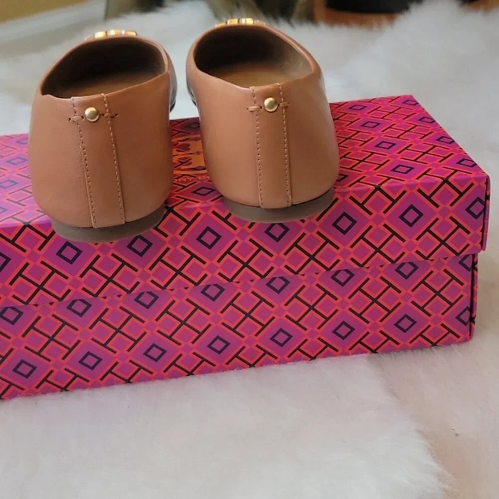 TORY BURCH Everly Tan/Tan Patent Cap Toe Gold Logo Slip On Preppy Ballet Flats 8